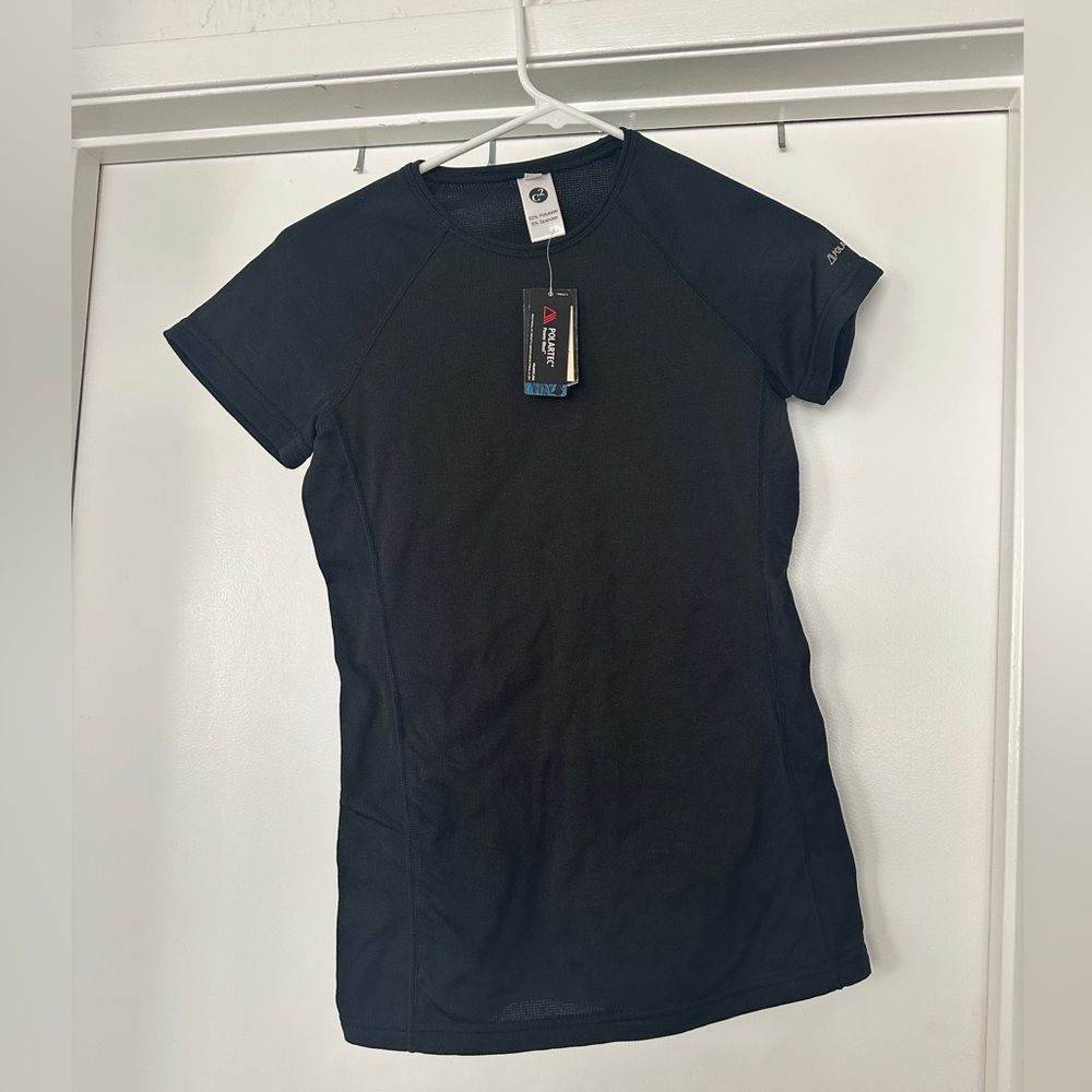 New w/tags Flattering breathable C2 Polartec Black Short Sleeve Performance Tee